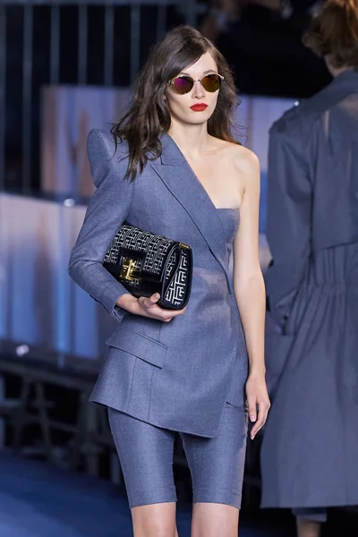 Look 20